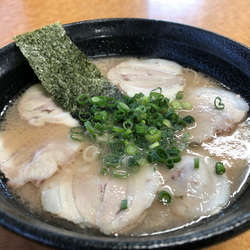 チャーシューメン820円替玉110円