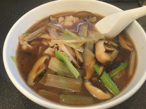 「冬茹湯麺〈しいたけそば〉(¥800)」@中国料理十八番の写真