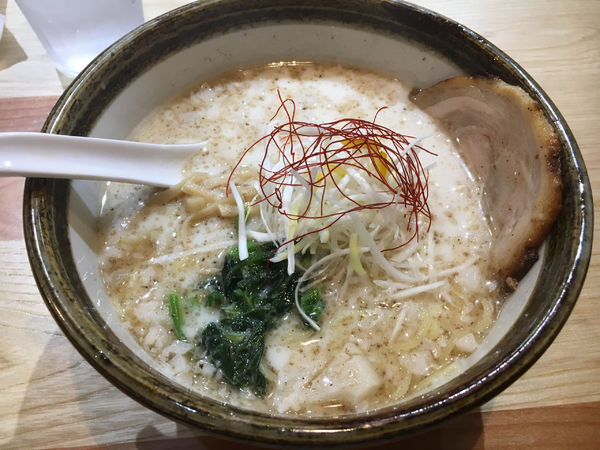 「俺流塩ラーメン　こってり」@俺流塩らーめん 神宮前店の写真