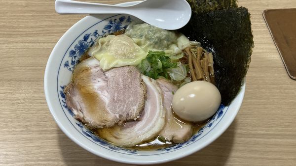 「特製ラーメン」@覆めん 花木の写真