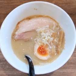 塩インディーラーメン800円