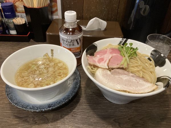 「こだわりの塩つけ麺・大盛（９３０円）」@南森町きんせいの写真