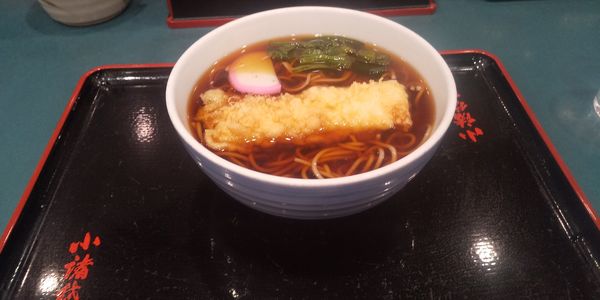 「イカ天そば」@小諸そば 朝霞台店の写真