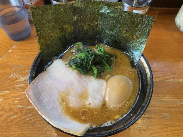 「ラーメン 並＋味付玉子」@末廣家の写真