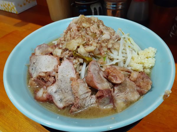 「チャーシュー麺、中盛」@ラーメン 盛太郎 神保町店の写真