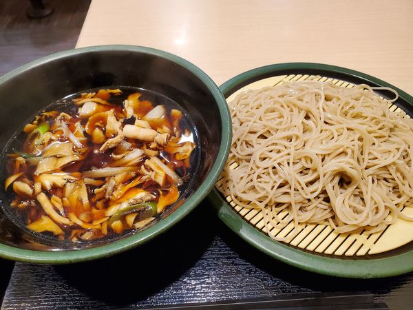 「肉舞茸そば・冷」@ゆで太郎 伊勢佐木長者町店の写真