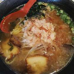 勝武士ラーメン