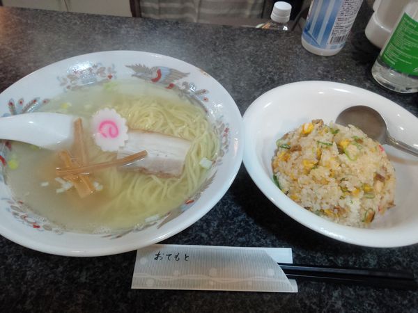 「ラーメン・チャーハン８２０円」@中華料理 瑞苑の写真