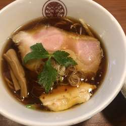 鶏醤油らぁ麺+ごはん（850+150円）