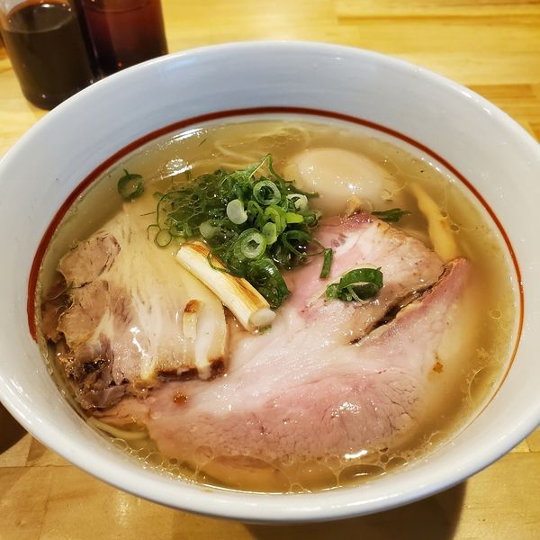 「らーめん塩」@川の先の上の写真