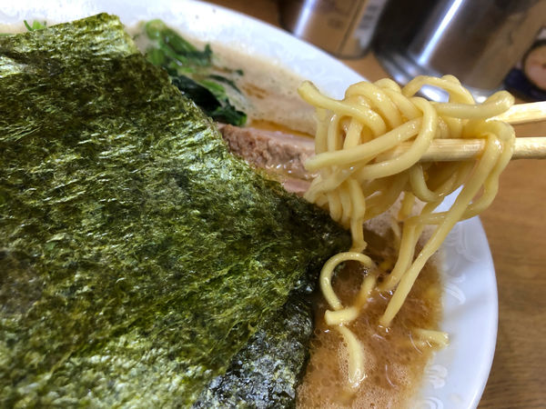 「ラーメン並　880円」@ラーメン虎ノ穴の写真