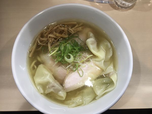 「ワンタン塩中華そば」@手揉み中華そば 中村の写真