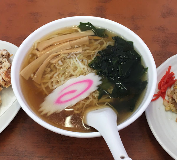 「から揚げらぁめん(から揚げ別皿)」@手打ちらぁめん 足利麺 太田・尾島店の写真