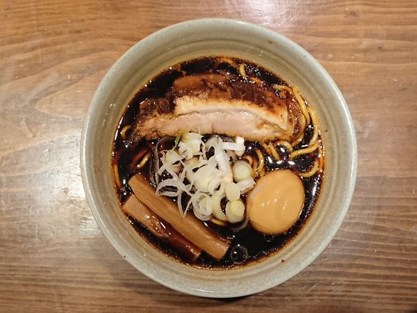 「micro＋特選こだわり煮玉子」@人類みな麺類 東京本店の写真