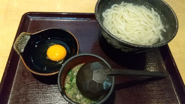 「釜揚げうどんランチ（生卵）580円」@釜あげうどん 澤乃井の写真