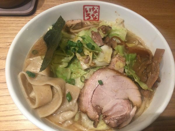 「みそキャベツ+ひもかわ(¥1,000)」@らーめん なないろの写真