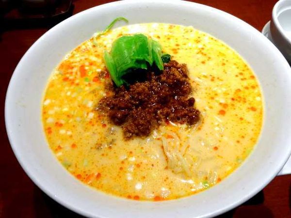 「担々麺（1,230円）」@美華園 新橋店の写真