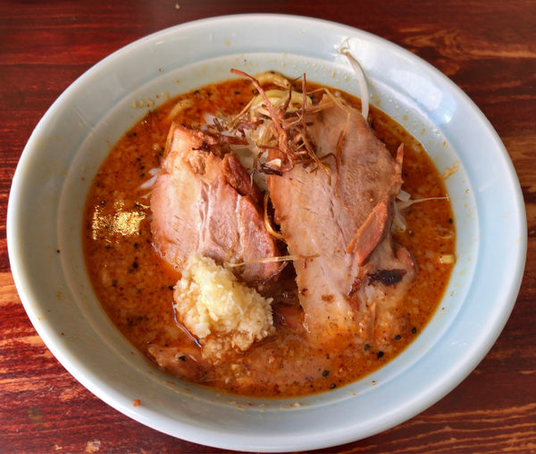 「辛味噌ラーメン少なめ（150g）太麺ニンニク増野菜少脂増こっ」@豪徳寺ラーメン りらくしんの写真