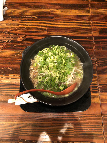 「油かすラーメン」@さん源醤 長田店の写真