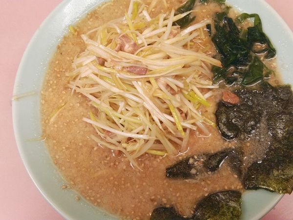 「ネギみそラーメン（脂多め）＋ネギ増し」@ラーメンショップ椿 新奥多摩街道店の写真