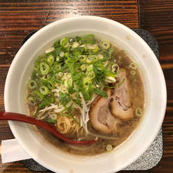こく醤油ラーメン