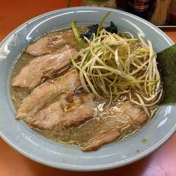 ネギチャーシューメン（中）+半ライス