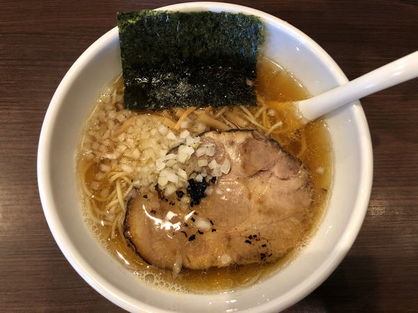 「淡麗煮干し中華そば」@自家製麺 まかないへきるの写真