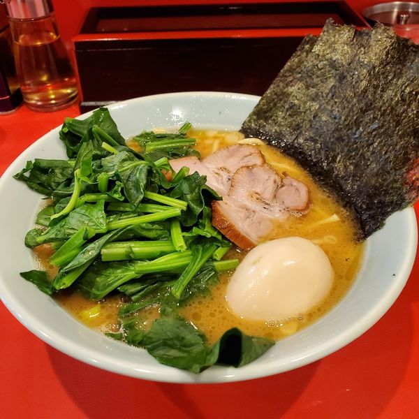 「並盛りラーメン」@横浜家系ラーメン 黄金家の写真