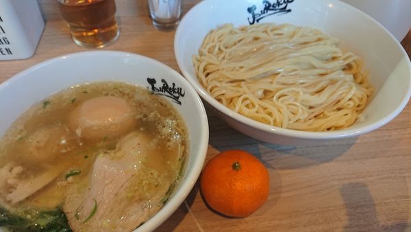 「突発限定塩つけ麺 〆飯付1000円」@麺屋 丈六 キーノ和歌山店の写真