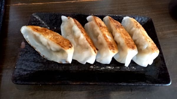 「一口餃子」@石州豚骨 麺虎の写真
