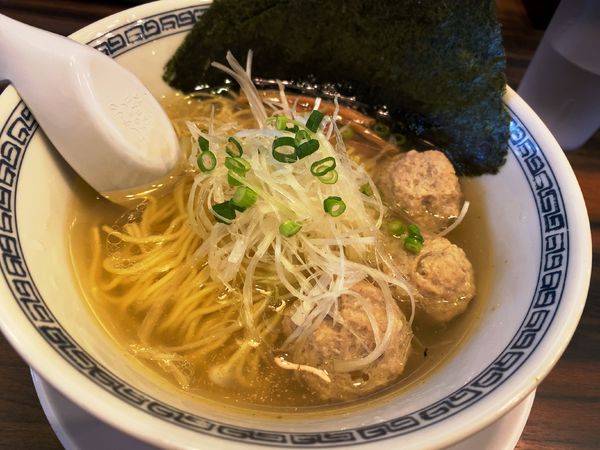 「塩ラーメン」@稲荷屋の写真