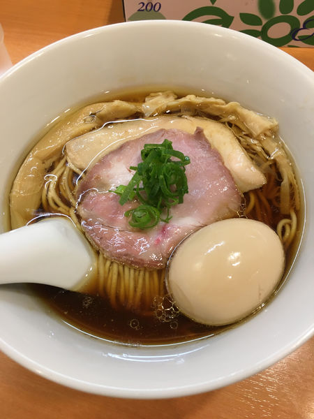 「特製醤油らぁ麺」@らぁ麺 はやし田 池袋店の写真