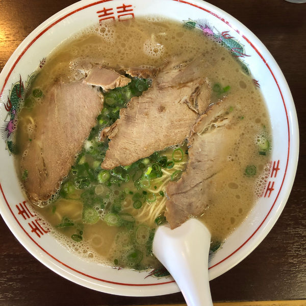 「大盛ラーメン（780円）＋替玉（100円）」@しゅうちゃんラーメンの写真