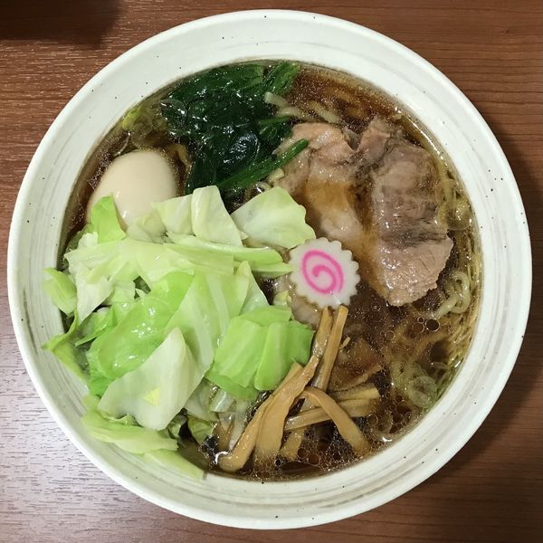 「らーめん 麺大盛 ＋ 味玉 ＋ ゆでキャベツ」@らーめん うち田の写真