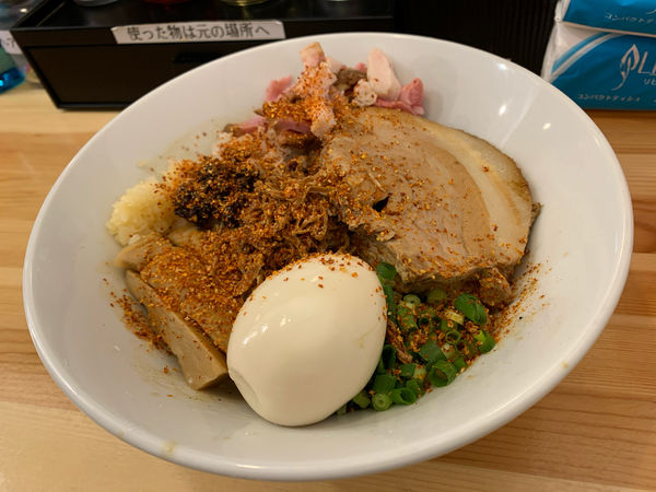 「まぜそば＋フレーバー(辛まぜそばに変更)」@煮干らーめん 川むらの写真