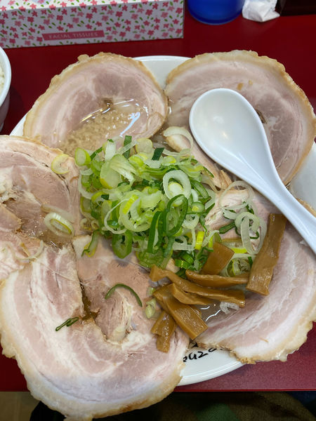 「しょうゆチャーシューメン➕麺硬め」@濃厚こってりら～めん つばめの写真