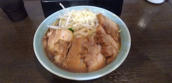 「あかつき麺＋豚追加（ヤサイ＆ニンニク増し）」@麺や あかつきの写真