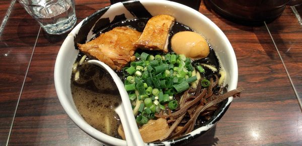 「武骨ラーメン（黒）」@麺屋武蔵 武骨の写真