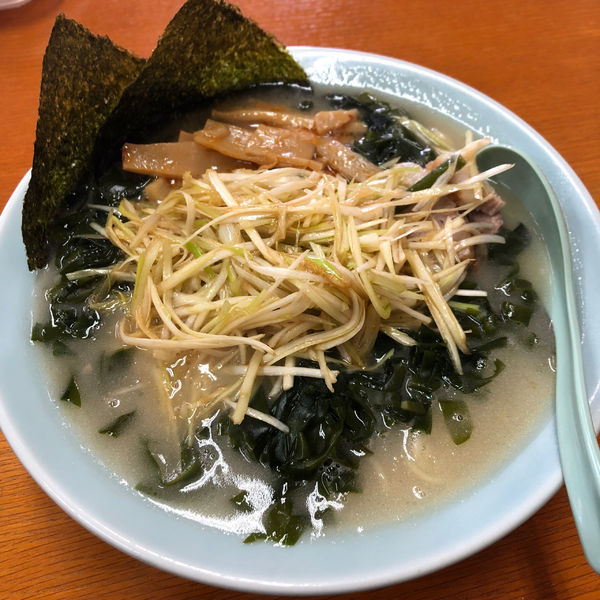 「ネギラーメン＋わかめ」@ラーメンショップ 結城東店の写真