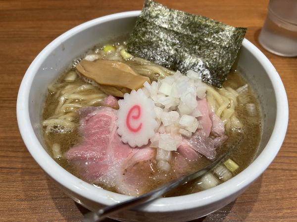「煮干中華そば」@煮干中華そば 鈴蘭 新宿店の写真