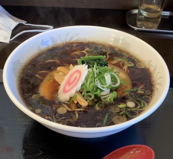 「華 中麺」@中華そば 一休の写真