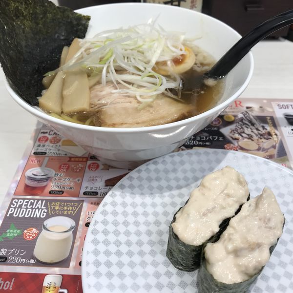 「こだわり醤油ラーメン（￥320）＋ツナサラダ（￥100）※」@魚べい マチノマ大森店の写真