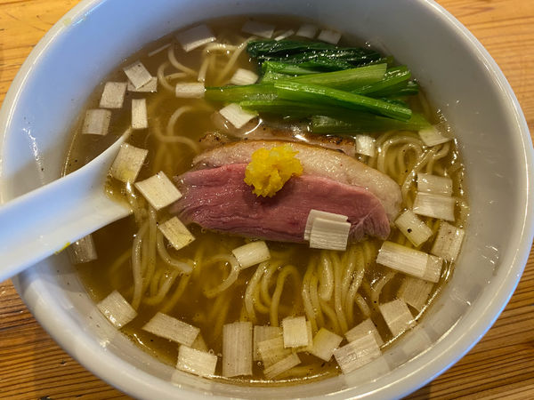 「鴨だし中華そば 塩」@麺処 図鑑の写真