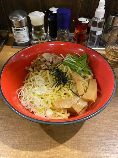 「油そば大盛り」@元祖博多 中州屋台ラーメン 一竜 池袋東口駅前店の写真