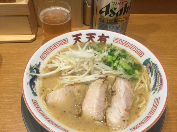 「アサヒスーパードライ・大瓶→らーめん(¥600+650)」@らーめん天天有 神田の写真