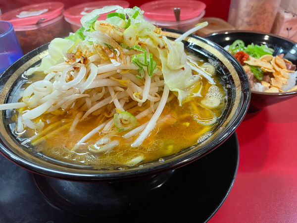 「野菜ラーメン＋半賄い飯」@家系ラーメン とらきち家の写真