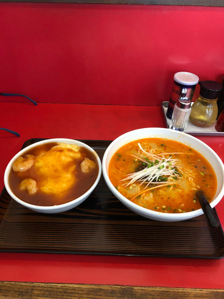 「海老丼坦々麺セット」@珍來飯店 三芳店の写真