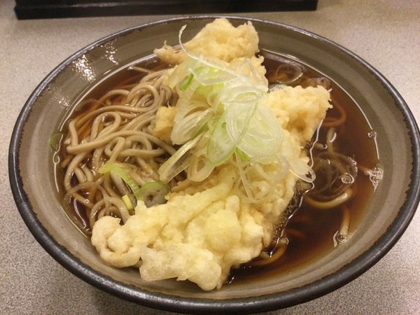 「いか天そば(¥420)」@そば処 かめや 神田西口店の写真