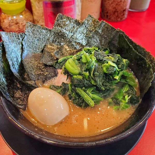 「ラーメン並」@家系ラーメン王道 王道之印の写真