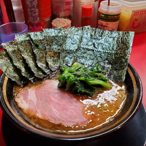 「ラーメン並」@家系ラーメン とらきち家の写真